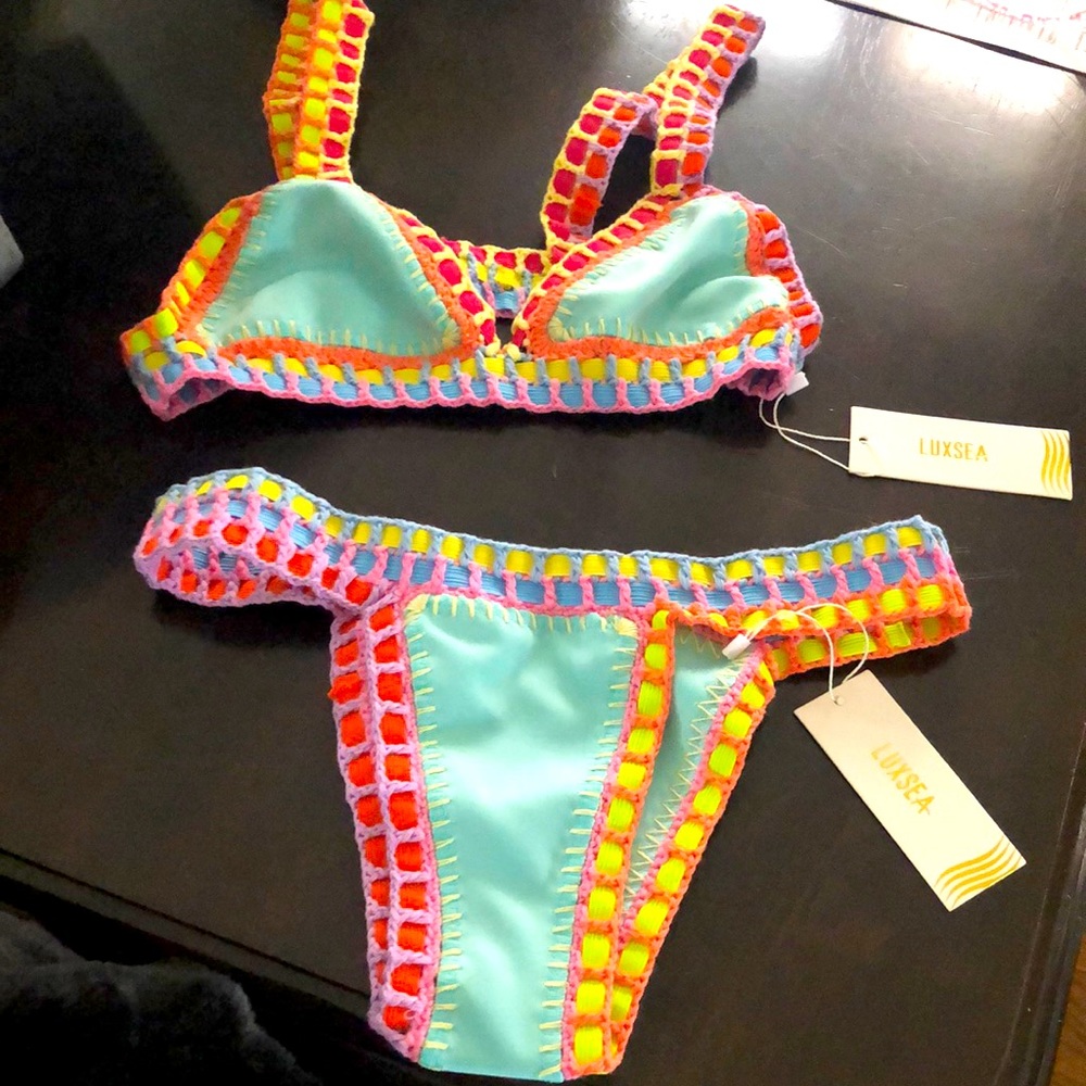 Crochet bikini size small NWT